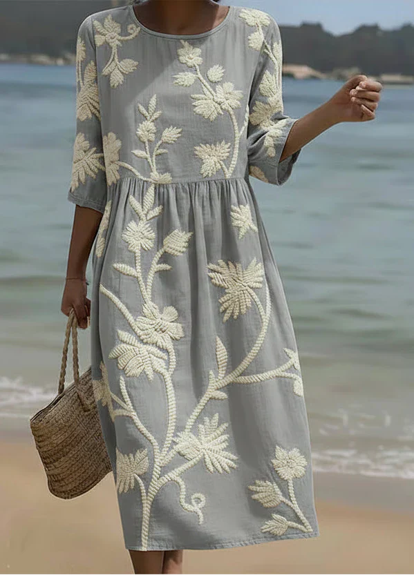 Vestido informal de mulher com estampado floral
