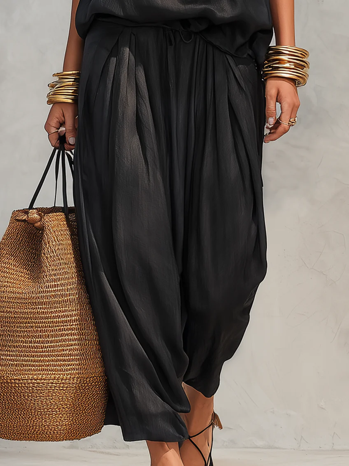 Conjunto de Top Halter e Calças Plissadas de Serena