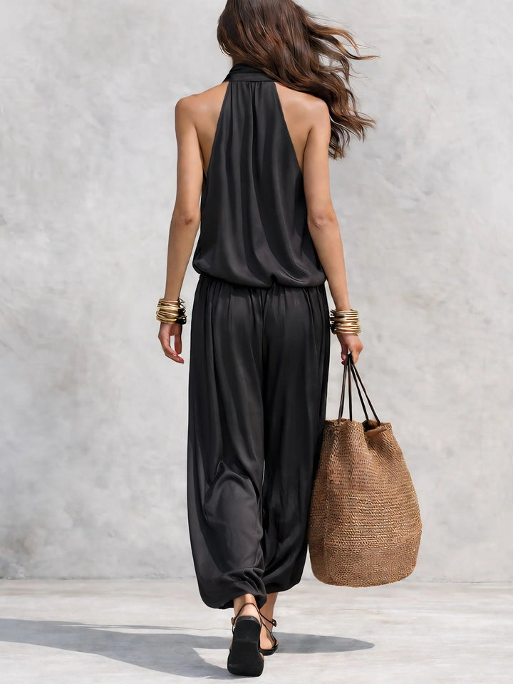 Conjunto de Top Halter e Calças Plissadas de Serena