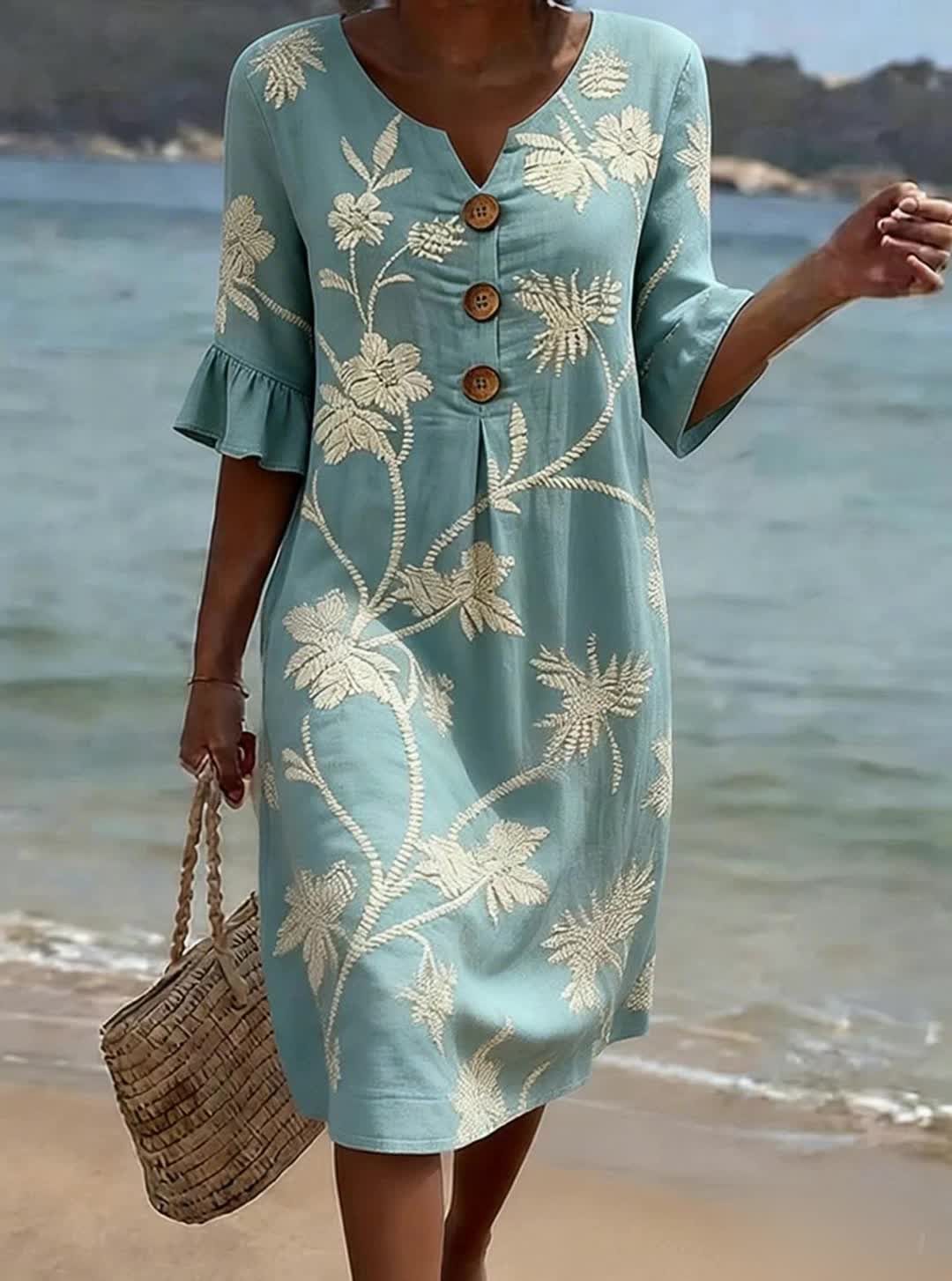 Vestido informal de mulher com estampado floral